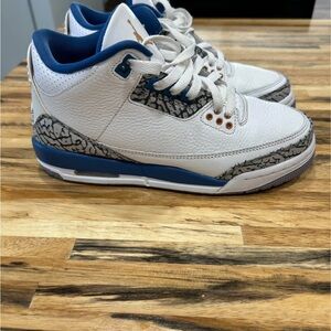 Nike Jordan retro 3 wizards youth size 5.5